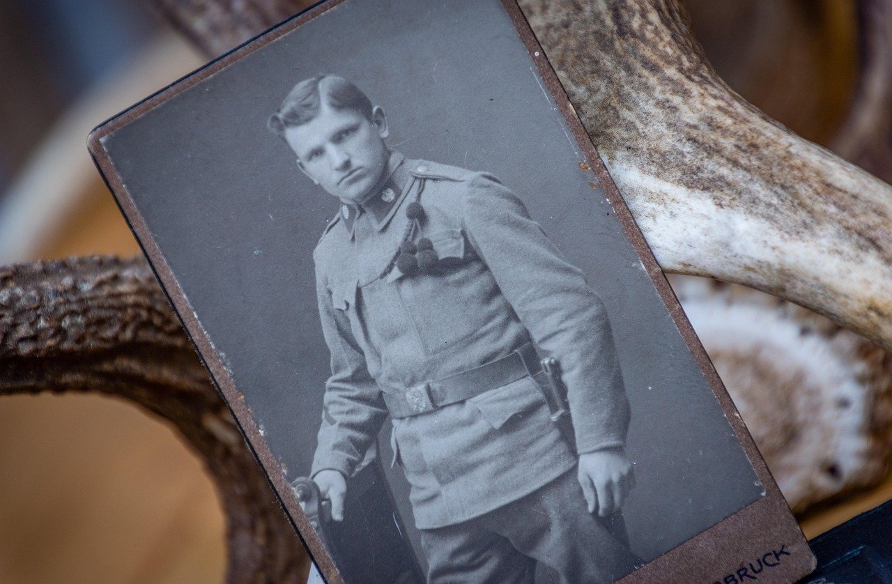soldier, war, portrait, black and white, photo, photography, army, military, soldiers, weapon, man, history, antlers, horns, near, epoch, general, graduated, back, old, vintage