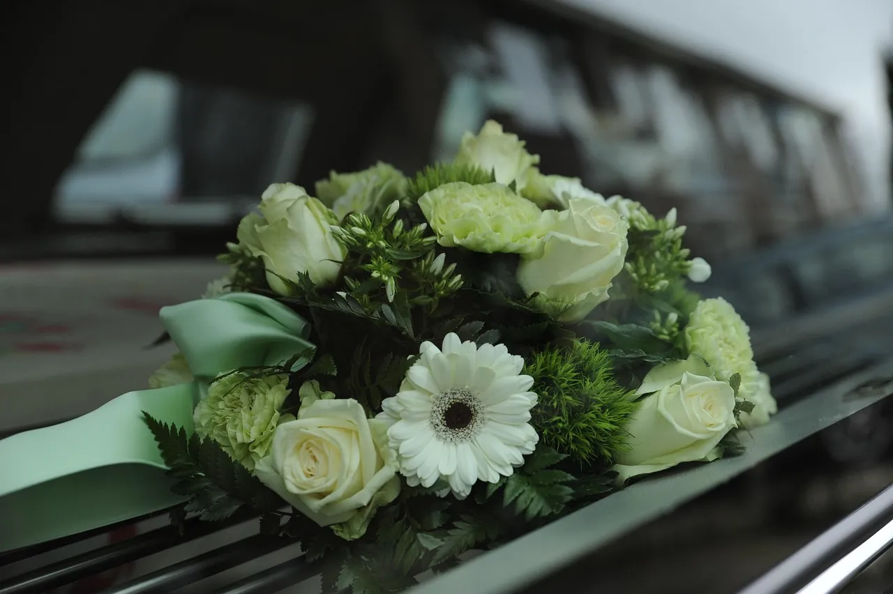 flowers, flower background, funeral, memorial, beautiful flowers, goodbye, nature, mourning, cemetery, religion, flower wallpaper, grave