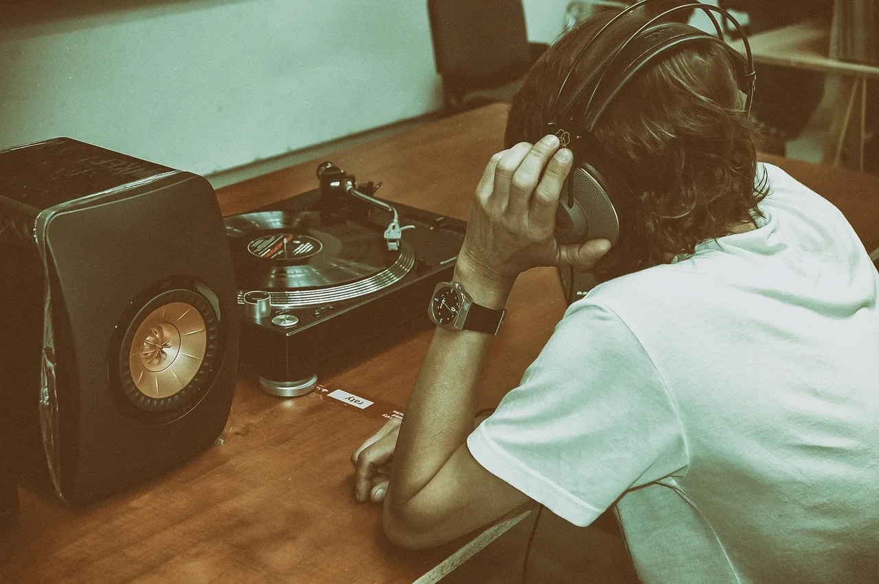 muzyka, vinyl, płyta winylowa, płyta, dźwięk, płyty gramofonowe, vintage, gramophone, gramofon, słuchać, stare, retro