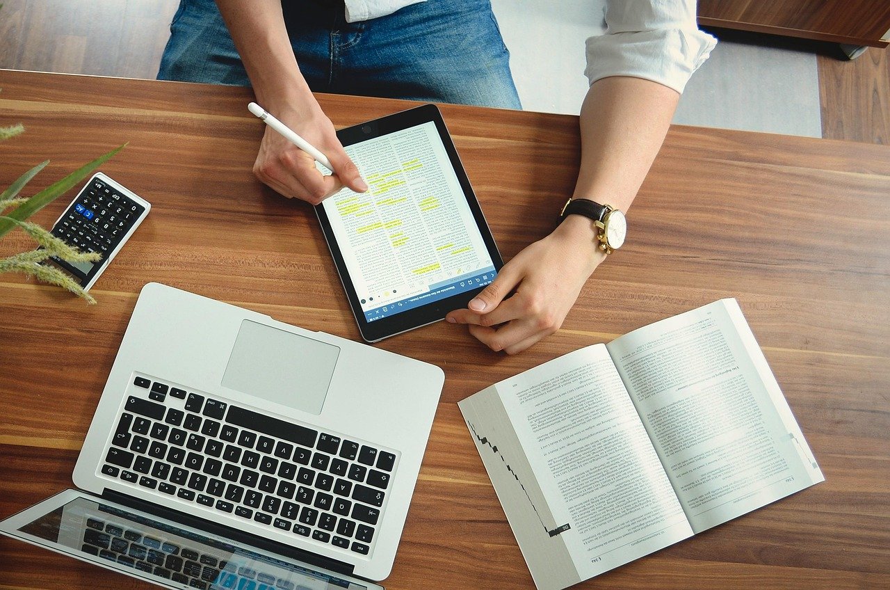 student, work, office, desk, business, computer, laptop, technology, digital, tablet, ipad, apple, macbook, writing, workstation, homeoffice, brown tablet, student, student, student, work, desk, technology, ipad, ipad, ipad, workstation, workstation, workstation, workstation, workstation