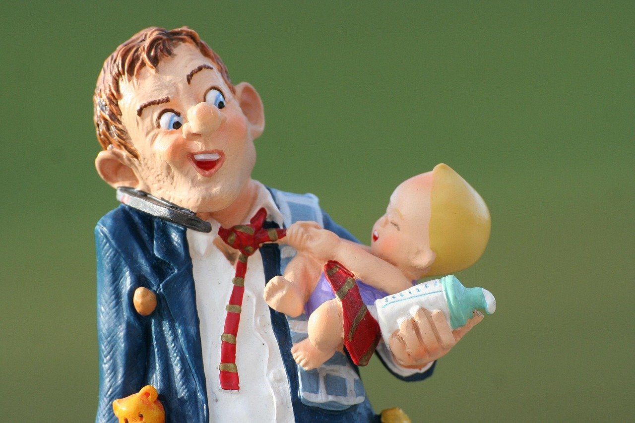 hausmann, baby, father, family, love, parents, human, happy, small child, man, cute, child, hand, keep, newborn, parenthood, young, son, care, paternity, vacations, vacuum cleaner, budget, work, fathers day