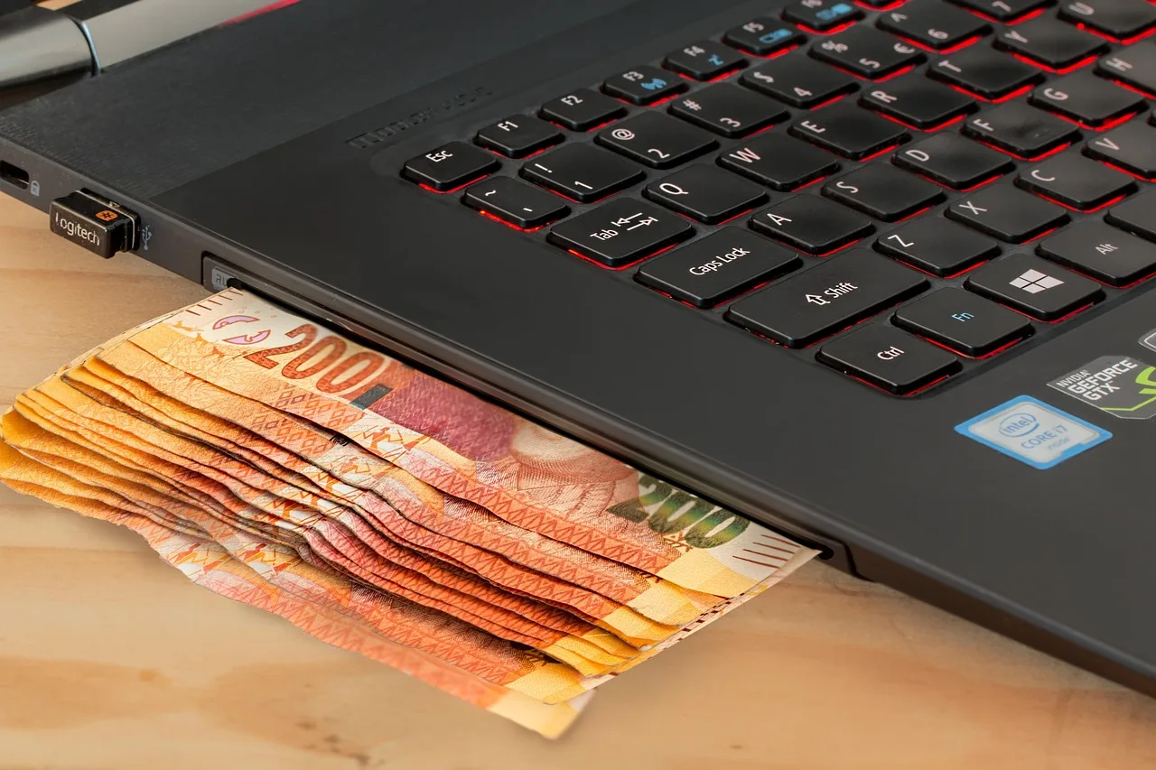 e-commerce, komputer, gotówka, e commerce, online, pieniądze, klawiatura, biznes, internet, technologia, zapłata, kredyt, finanse, laptop, hazard, inwestycja, bankowości online, hasło, online gry hazardowe, komputer laptop, bankomat, transakcji online, zakupy online, wyprzedaże online, sprzedawanie, auto teller