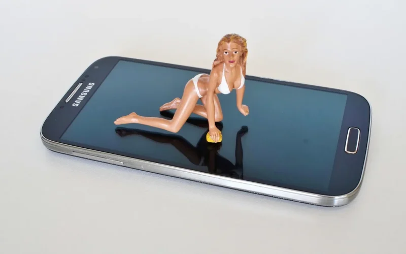smartphone, mobilny, ekran, monitor, czyścić, czysty, szczotka ekranem, komunikacja, telefon, ekran dotykowy, robienie zdjęć, samsung, zadzwonić