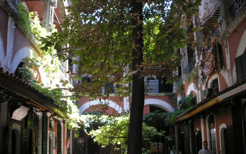 The Zincirli Hanı, one of the most outstanding courtyards in the Grand Bazaar, where jewelry is produced.