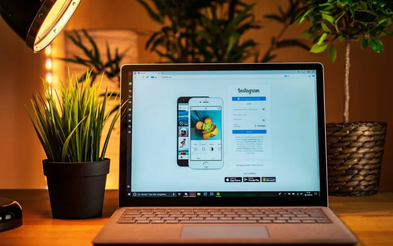laptop, komputer, instagram, media społecznościowe, notatnik, gabinet, internet, technologia, biurko, macbook, monitor, wpływającą, instagram icon, szt, instagram, instagram, instagram, instagram, instagram