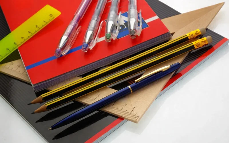 pencils, ruler, notebook, education, spirala, papier, notes, writing, gabinet, pad, student, school, binder, pen, set, lines, sketching, supplies, kwadrat, obiekt, sketch, studying, triangle, easer, school, school, school, school, school, pen