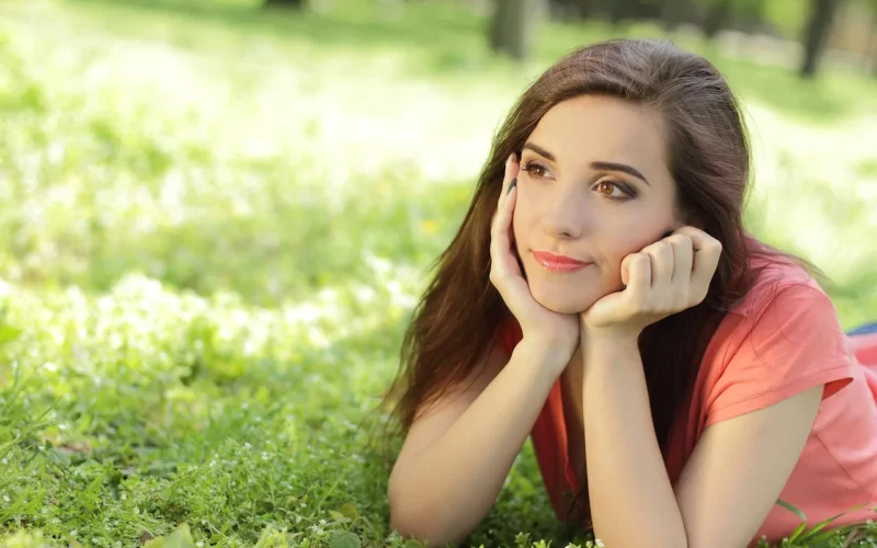 attractive, piękny, fun, dziewczynka, trawa, zielony, happiness, happy, looking, naturalny, nature, optimism, park, portrait, puzzled, relax, relaks, serious, smile, wiosna, summer, sun, teen, thinking, up, thinking, thinking, thinking, thinking, thinking